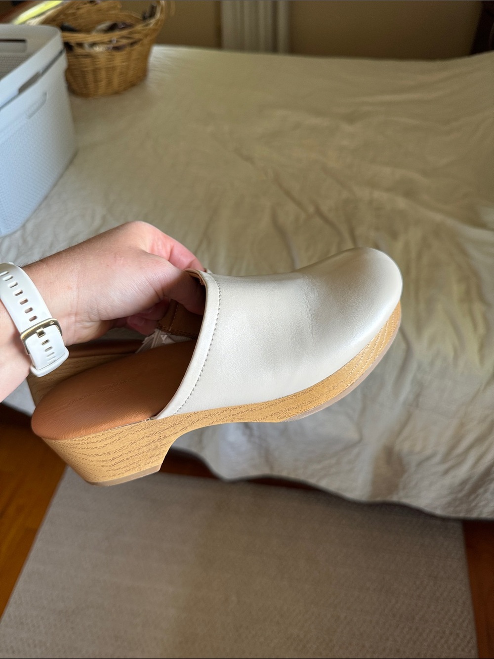 Universal Thread Cream Leather Clog Mule with Wood-Look Platform
